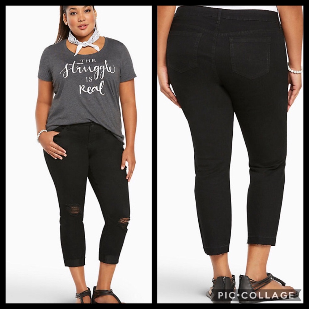 🚫SOLD🚫TORRID•cropped black skinny jeans